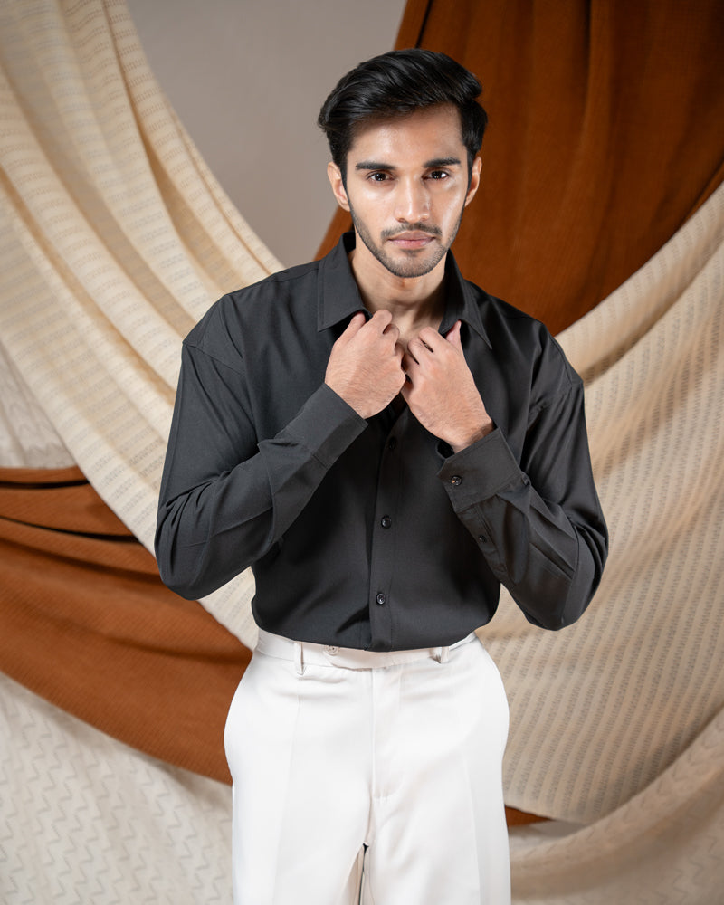 Oversized Flow Shirt in Jet Black